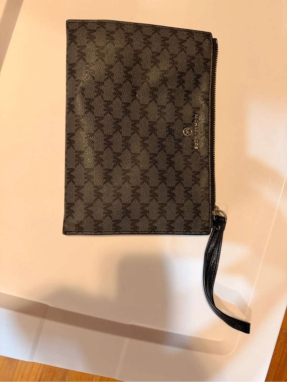 Michael Kors Black Signature Zip Wristlet Pouch